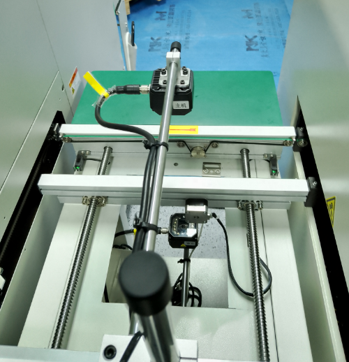 PCB電路板，接駁臺上方 下方組網(wǎng)讀碼，主從機掃碼.png